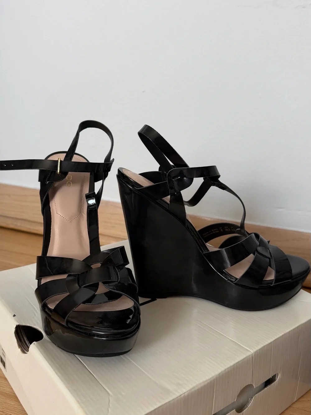 Aldo NELLY Black Patent Platform Wedge Sandals